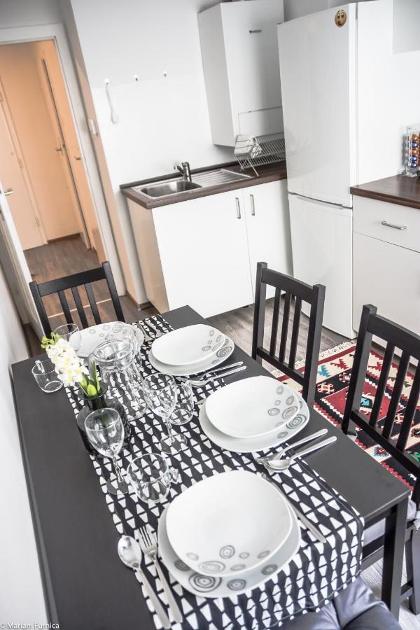 Grand Station Apartment *